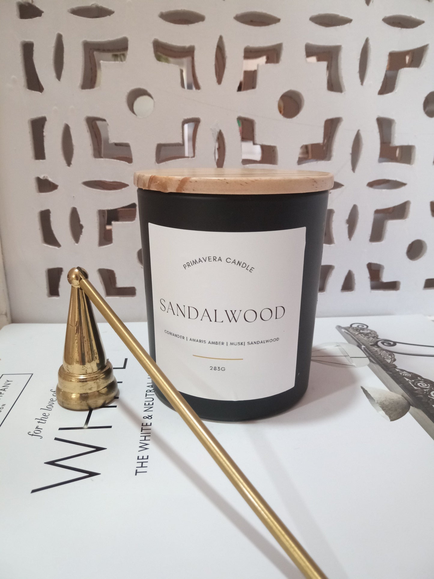 Sandalwood  Candle| Sandalwood, Amber & Musk Scented Candle