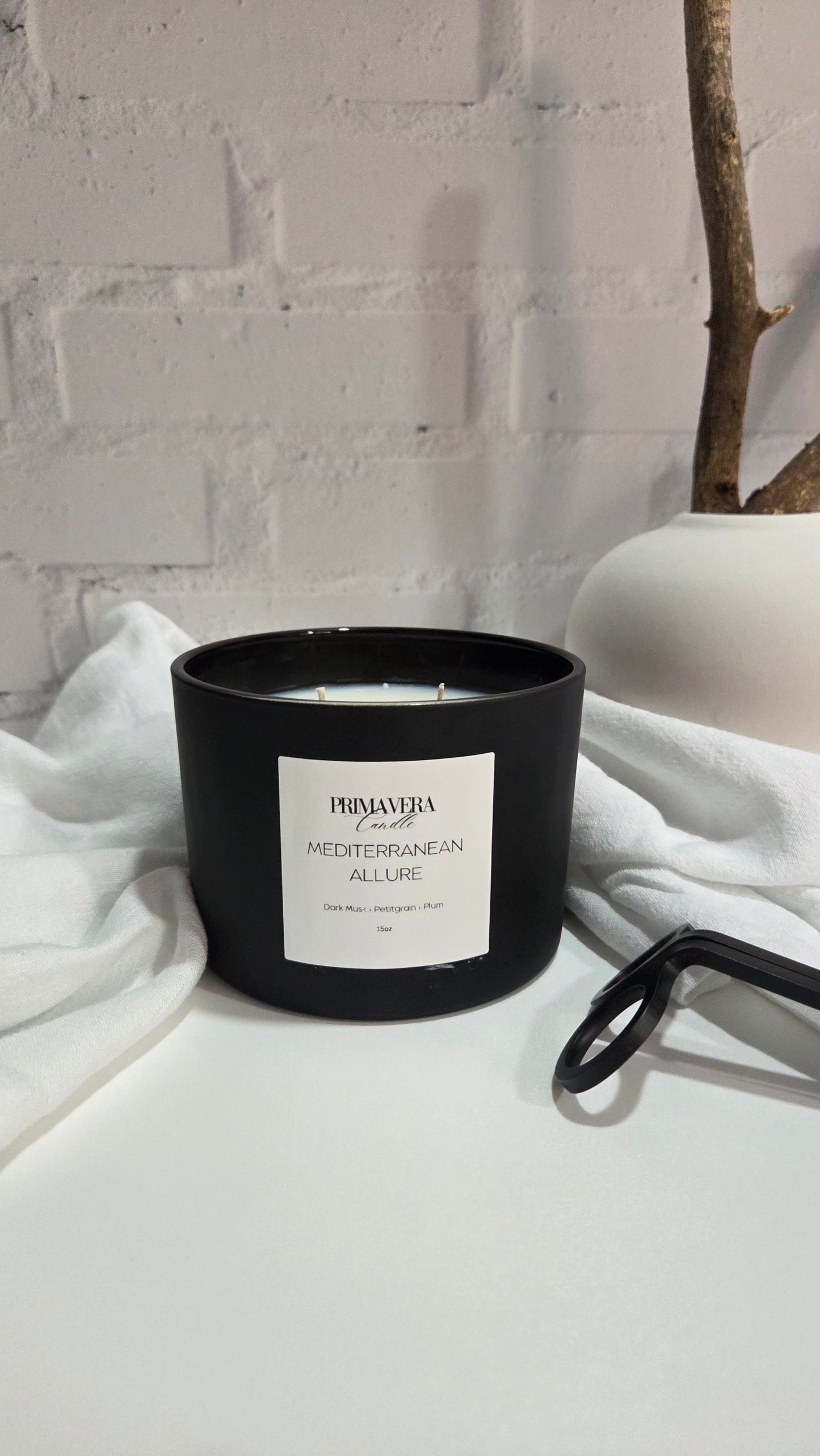 Mediterranean Allure Candle | Dark Musk , Petigrain, Plum